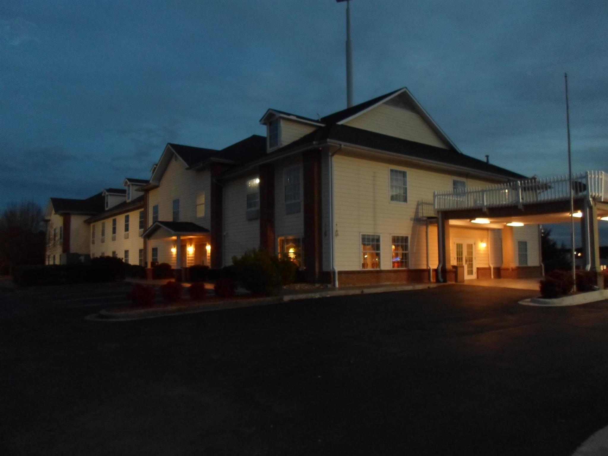 Baymont By Wyndham Adairsville Exterior foto